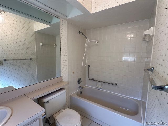 3335 N Tamarisk Avenue, Beverly Hills, FL 34465