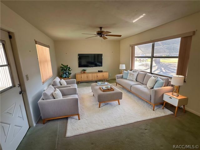 3335 N Tamarisk Avenue, Beverly Hills, FL 34465