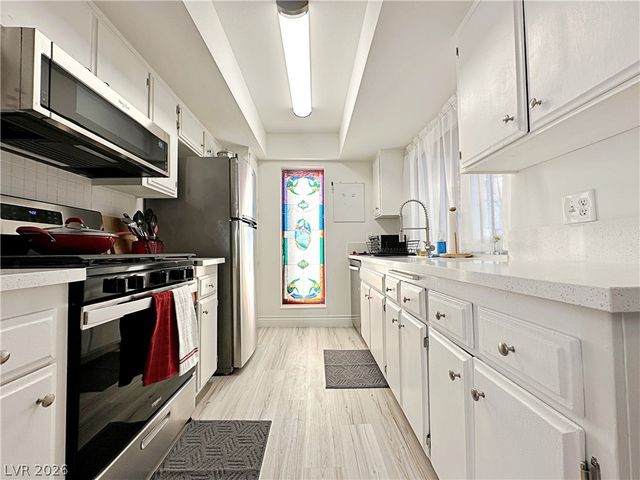 1405 Vegas Valley Drive 206, Las Vegas, NV 89169