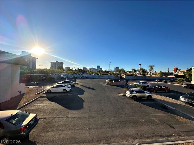 1405 Vegas Valley Drive 206, Las Vegas, NV 89169