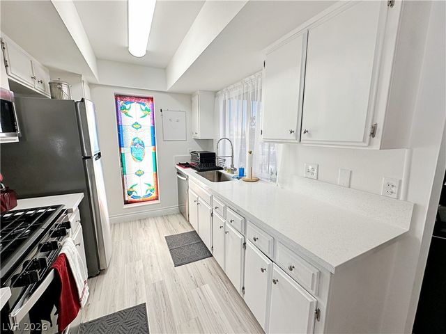 1405 Vegas Valley Drive 206, Las Vegas, NV 89169