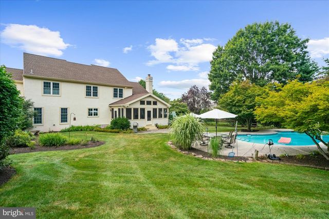 25 WESTHORPE LN, Phoenixville, PA 19460