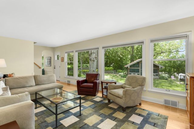 2480 Beverly Road, Saint Paul, MN 55104