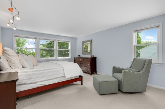 2480 Beverly Road, Saint Paul, MN 55104