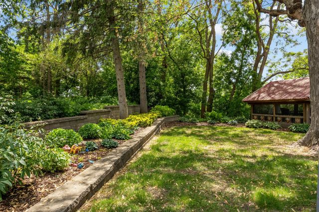 2480 Beverly Road, Saint Paul, MN 55104