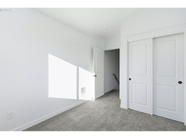 8722 Se Bybee Blvd, Portland, OR 97266
