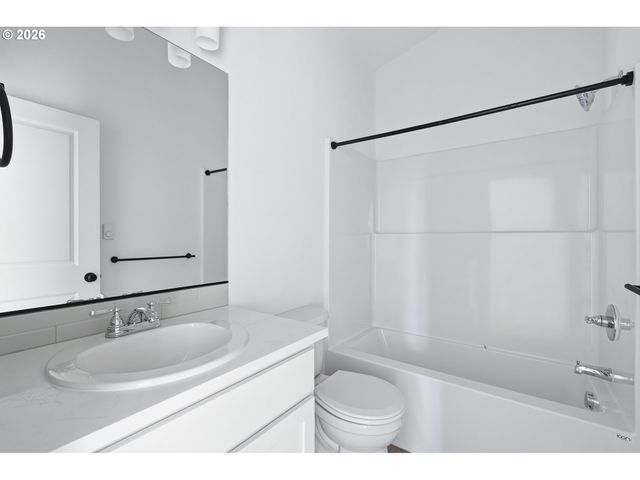 8722 Se Bybee Blvd, Portland, OR 97266