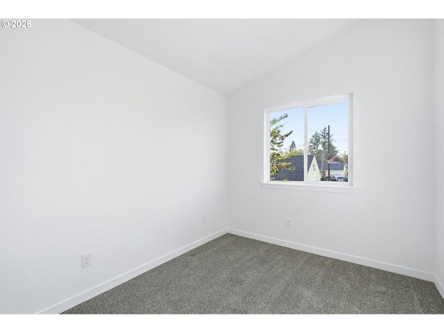 8722 Se Bybee Blvd, Portland, OR 97266