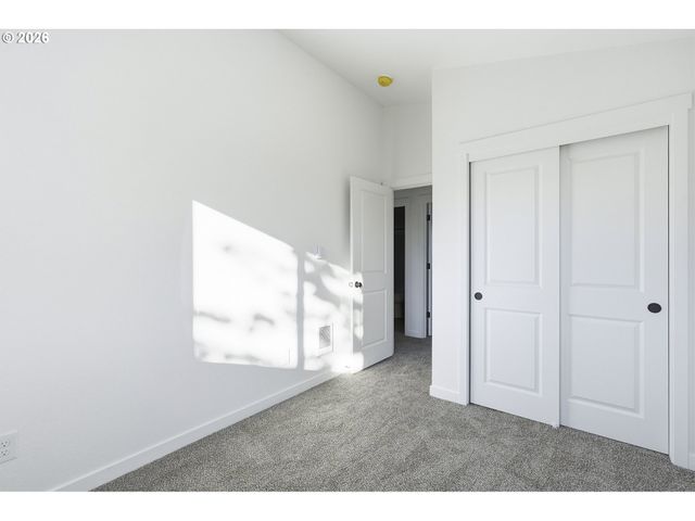 8722 Se Bybee Blvd, Portland, OR 97266