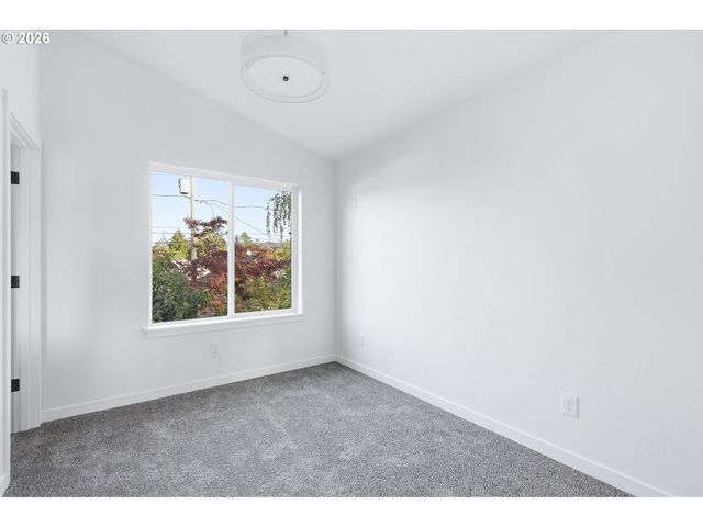 8722 Se Bybee Blvd, Portland, OR 97266