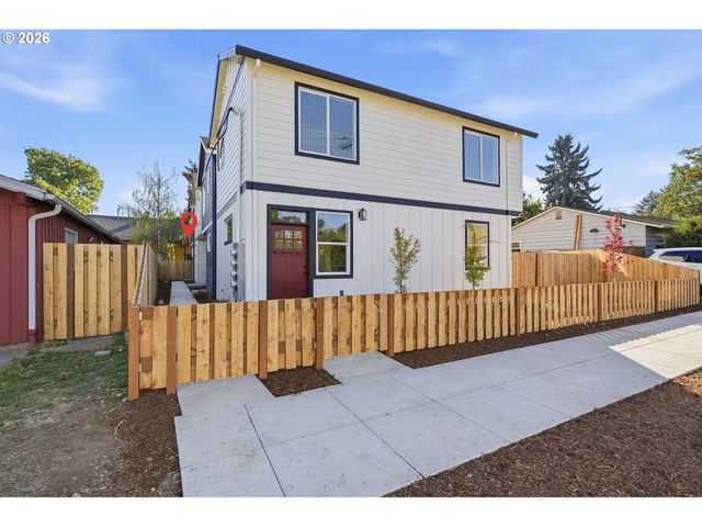 8722 Se Bybee Blvd, Portland, OR 97266
