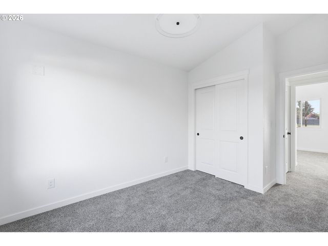 8722 Se Bybee Blvd, Portland, OR 97266
