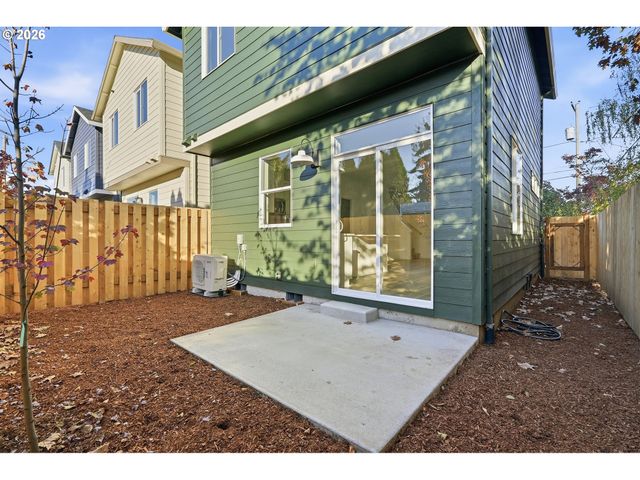 8722 Se Bybee Blvd, Portland, OR 97266
