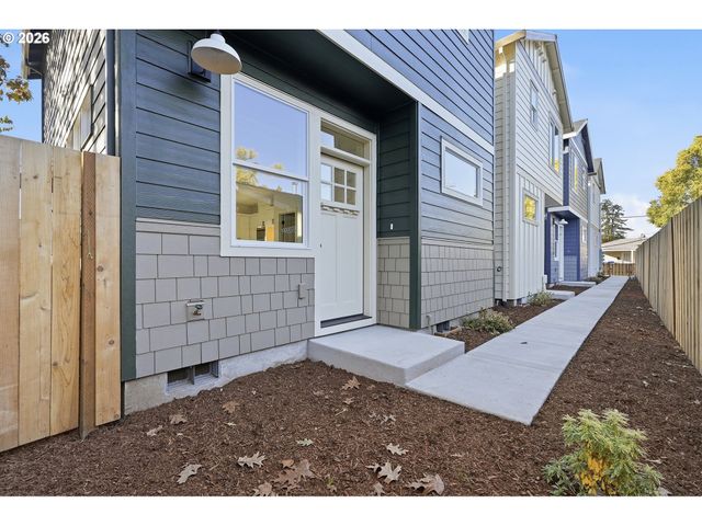 8722 Se Bybee Blvd, Portland, OR 97266