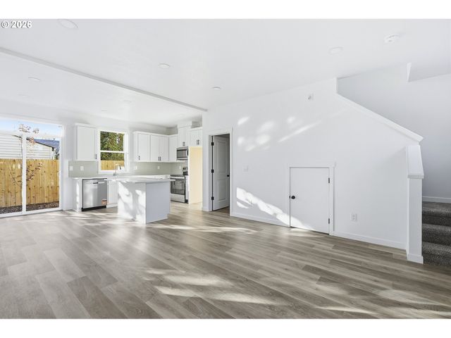 8722 Se Bybee Blvd, Portland, OR 97266