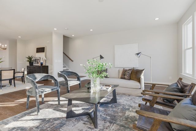 616 Croley Dr, Nashville, TN 37209