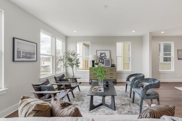 616 Croley Dr, Nashville, TN 37209