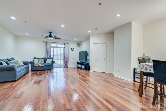 2822 Edward Stec Boulevard, Edison, NJ 08837