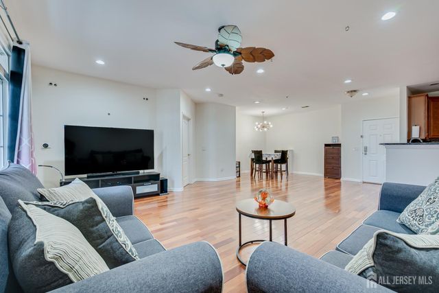 2822 Edward Stec Boulevard, Edison, NJ 08837