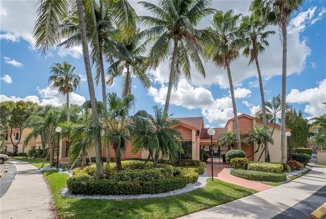 2744 S Carambola Circle 1919, Coconut Creek, FL 33066