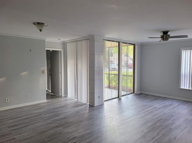 2744 S Carambola Circle 1919, Coconut Creek, FL 33066