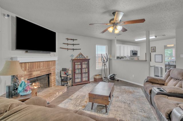 9401 Glen Falls Lane, Denton, TX 76210