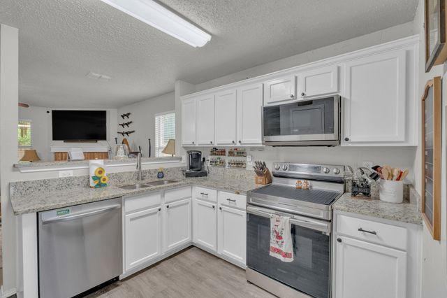 9401 Glen Falls Lane, Denton, TX 76210