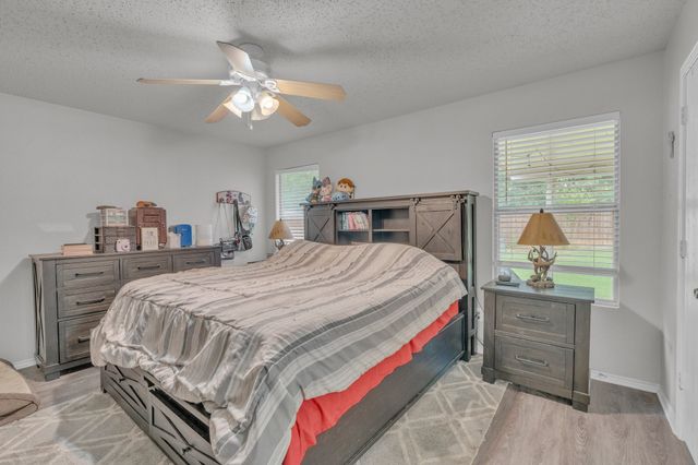 9401 Glen Falls Lane, Denton, TX 76210