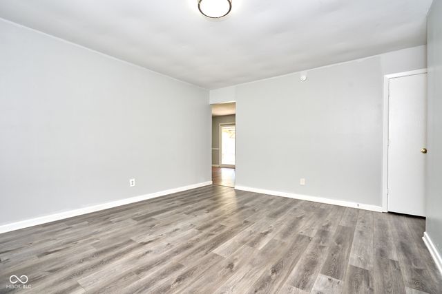 805 Burr Oak Drive, Indianapolis, IN 46217