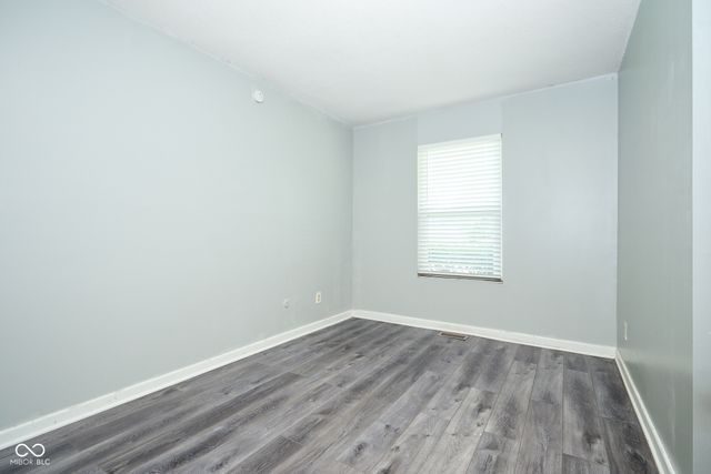 805 Burr Oak Drive, Indianapolis, IN 46217