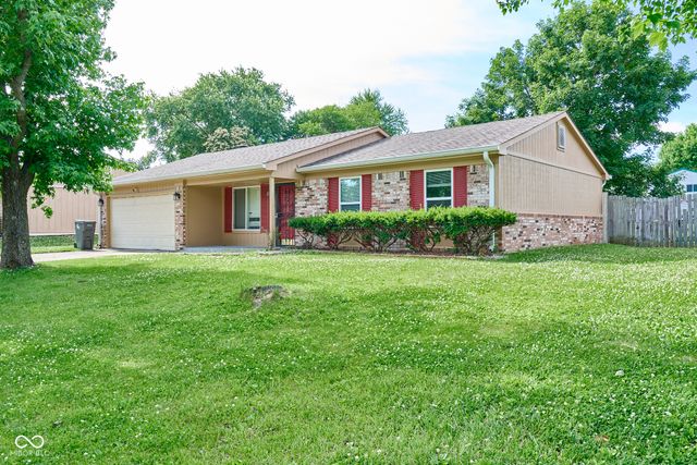 805 Burr Oak Drive, Indianapolis, IN 46217