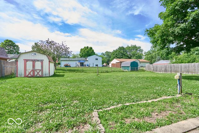 805 Burr Oak Drive, Indianapolis, IN 46217