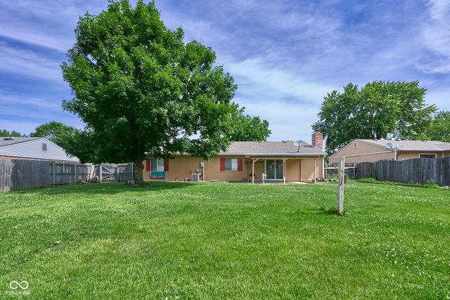 805 Burr Oak Drive, Indianapolis, IN 46217