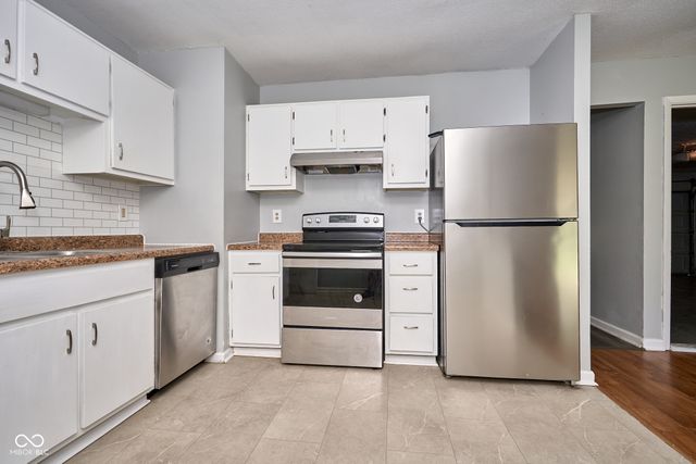 805 Burr Oak Drive, Indianapolis, IN 46217