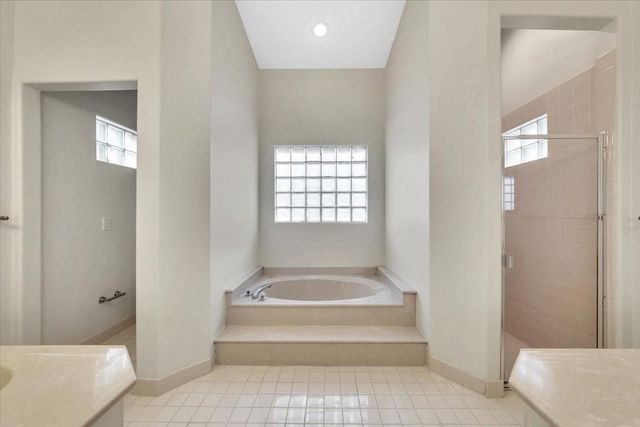 20231 NW 10th St, Pembroke Pines, FL 33029