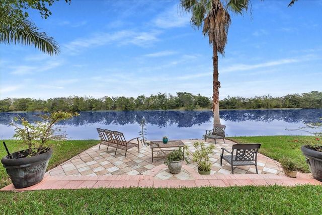 20231 NW 10th St, Pembroke Pines, FL 33029