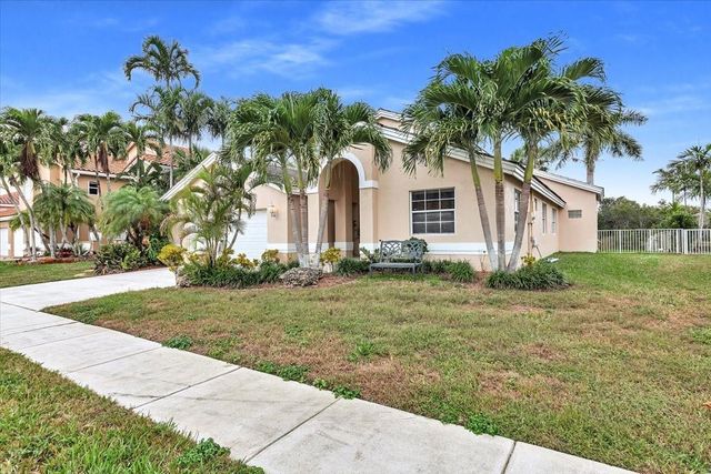 20231 NW 10th St, Pembroke Pines, FL 33029