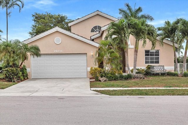 20231 NW 10th St, Pembroke Pines, FL 33029