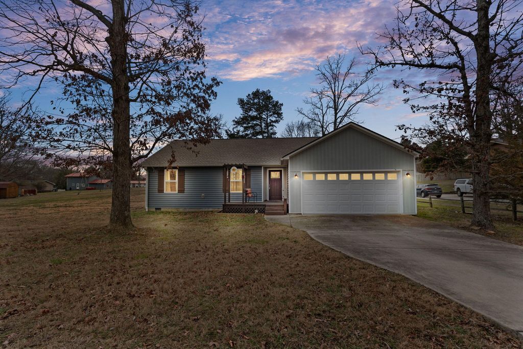 211 Oakwood Circle NE, Cleveland, TN 37312