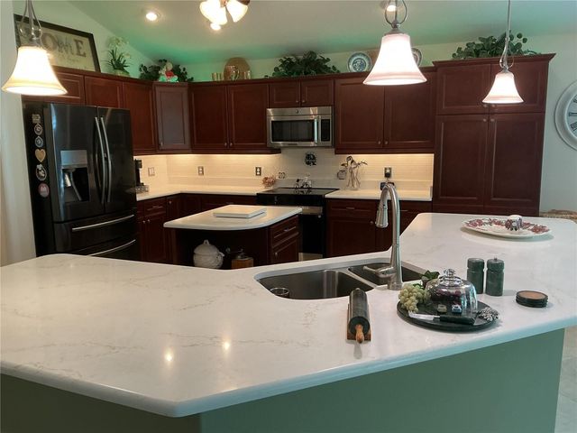 2841 APACHE COURT, The Villages, FL 32163