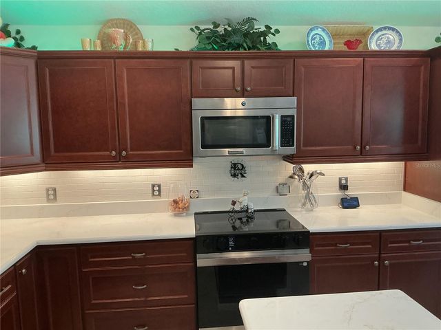 2841 APACHE COURT, The Villages, FL 32163