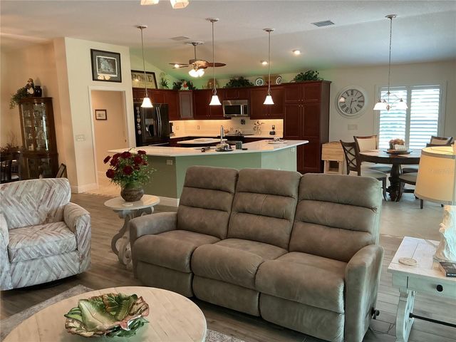 2841 APACHE COURT, The Villages, FL 32163