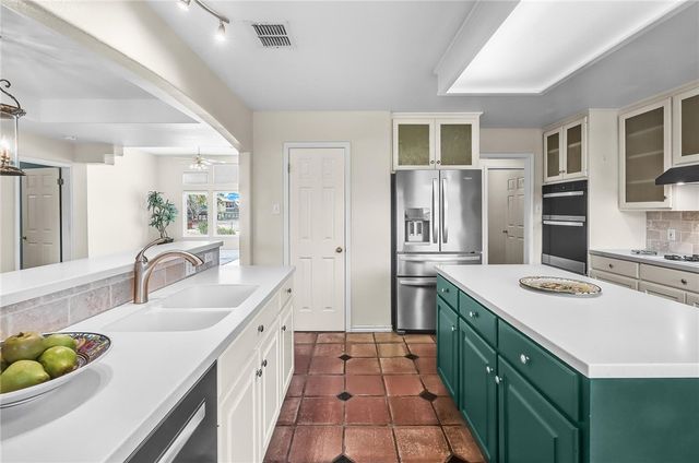 15658 CUMANA Dr, Corpus Christi, TX 78418