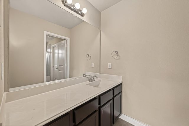 706 Fairway Drive, La Porte, TX 77571