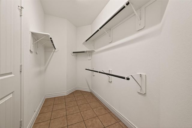 706 Fairway Drive, La Porte, TX 77571