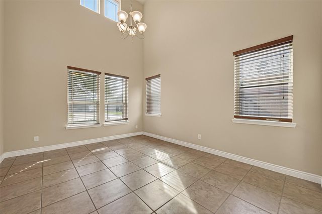 706 Fairway Drive, La Porte, TX 77571