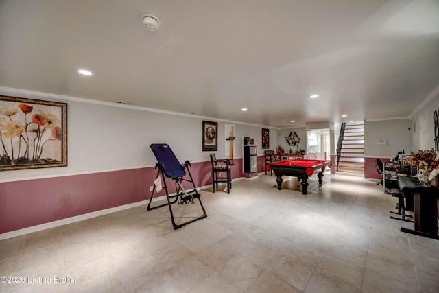 2009 Stephanie Kaye Dr, La Grange, KY 40031