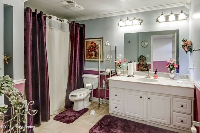 2009 Stephanie Kaye Dr, La Grange, KY 40031