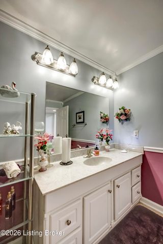 2009 Stephanie Kaye Dr, La Grange, KY 40031