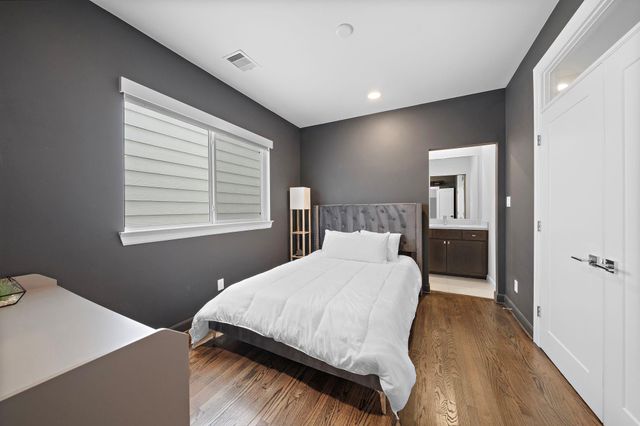 1217 Crockett Street, Houston, TX 77007